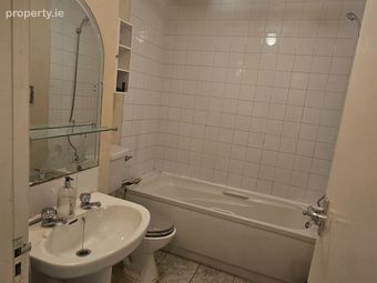 1 Earlsfield Court, Francis Street, Dublin 8 - Image 2