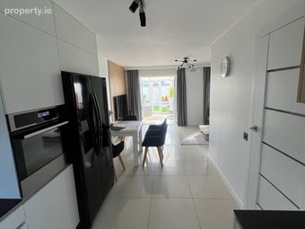 7 Fernbrook, Castlelake, Carrigtwohill, Co. Cork - Image 4