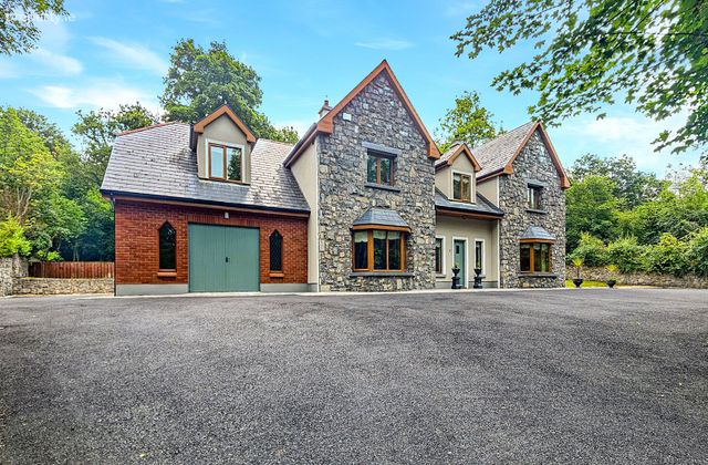 Ard Dair, The Lane, Newpark, Ennis, Co Clare, Ennis, Co. Clare - Click to view photos