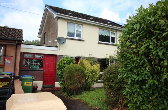Carrow Roe, 4 Saint Munchin's Drive, Shannon Banks, Corbally, Westbury, Co. Clare - Click to view photos
