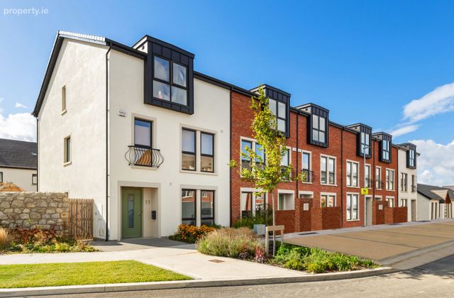 13 Suttonfield Paddocks, Kilternan, Carrickmines, Dublin 18 - Click to view photos