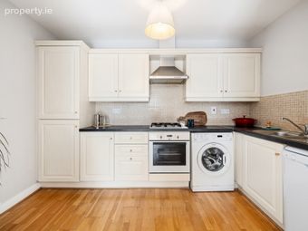118 Kerrymount, Kilgobbin Wood, Castle Court, Dublin 18, Dublin 18 - Image 5