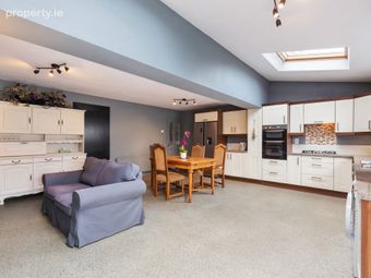 15 Croftwood Drive, Cherry Orchard, Dublin 10, Cherry Orchard, Dublin 22 - Image 4