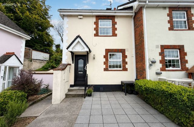18 Crosstrees, Howth, Dublin 13 - Click to view photos
