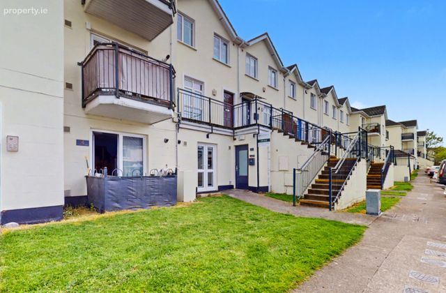 14 Holywell Park, Swords, Kinsealy, Co. Dublin - Click to view photos