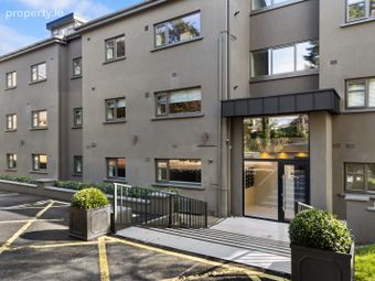 Apartment 13, Errigal House, Eglinton Court, Donnybrook, Dublin 4 - Image 2