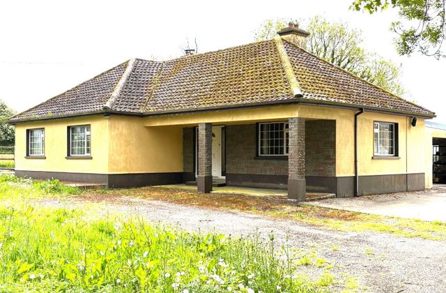 Cahermacanally, Ower, Greenfield, Co. Galway - Click to view photos
