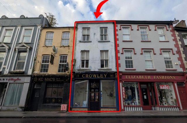 90 South Main Street, Bandon, Co. Cork - Click to view photos
