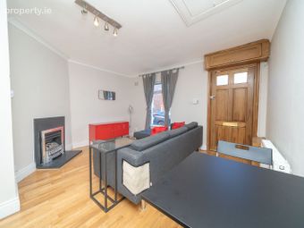 18 Maxwell Street, Dublin 8, The Coombe, Dublin 8 - Image 3