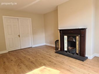 9 The Baroney, Elphin Street, Strokestown, Co. Roscommon - Image 3