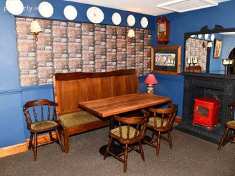 Finn's Bar Restaurant, Milltown, Co. Galway - Image 5