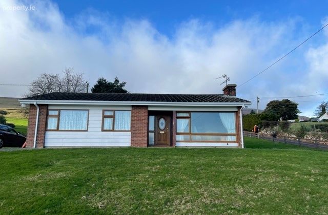 Lislea Cross, Omeath, Co. Louth - Click to view photos