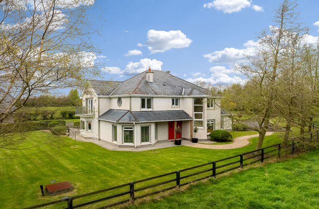 Lower Commons, Garristown, Co. Dublin - Click to view photos