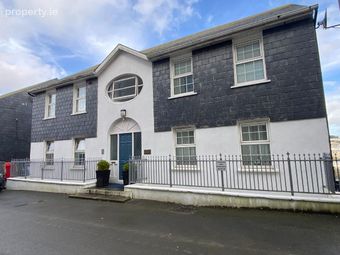 3 Rampart Manor, The Ramparts, Kinsale, Co. Cork