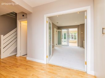 20 Laurleen, Stillorgan, Foxrock, Dublin 18 - Image 4