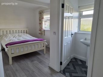 30 Farrancleary Place, Glen Avenue, Blackpool, Co. Cork - Image 4