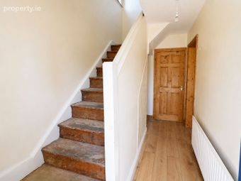 12 Pearse Square, Carrick-on-suir, Carrick-on-Suir, Co. Tipperary - Image 2