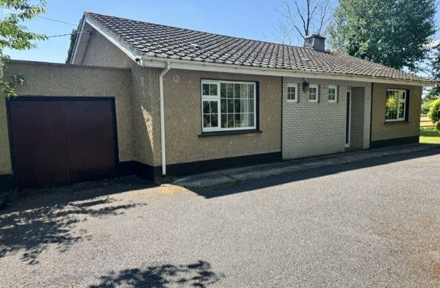 Coola Bah Bungalow, Rathbride, Pollardstown, Co. Kildare - Click to view photos
