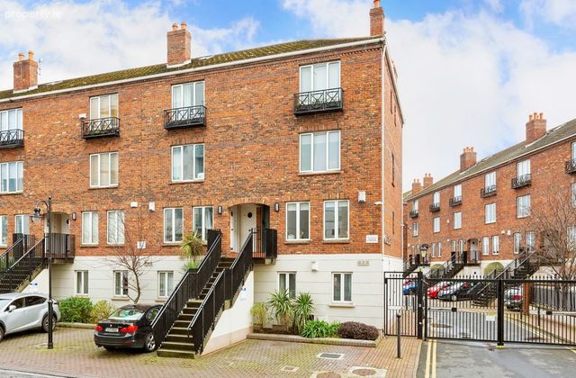 Apt 67, Camden Lock, Hanover Quay, Dublin 2 - Click to view photos