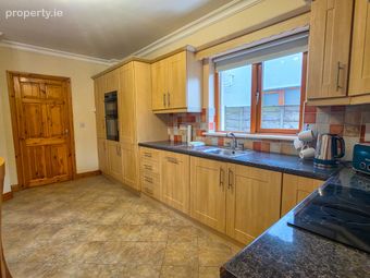 72 Abbeyville, Galway Road, Roscommon Town, Co. Roscommon - Image 4