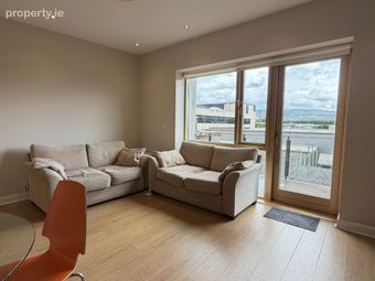 Ardavon Hall, Hazelbrook Square, Churchtown, Dublin 14 - Image 2