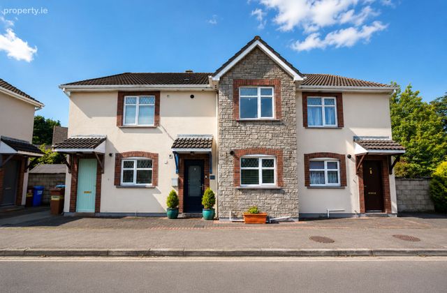 38 Dun Na R&iacute;, Shannon, Shannon, Co. Clare - Click to view photos