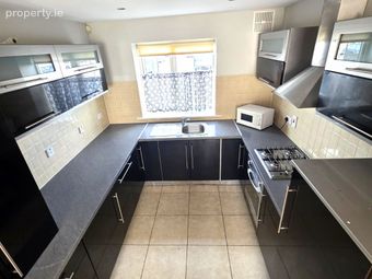 78 De Vesci Court, Fairgreen, Portlaoise, Co. Laois - Image 4