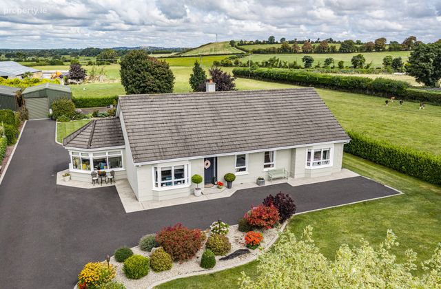 Staplestown, Donadea, Co Kildare, Staplestown, Co. Kildare - Click to view photos