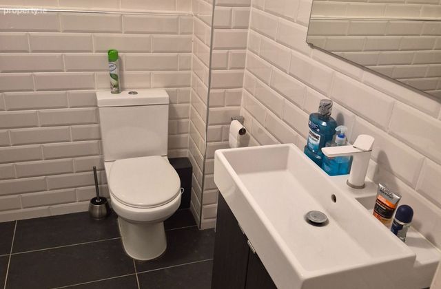 302 Block E, An Tsean Mhargadh, Greenlanes, Droghe, Drogheda, Co. Louth - Click to view photos