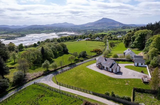 Ards Forest Cottage, Ards, Creeslough, Letterkenny, Co. Donegal, Creeslough, Co. Donegal - Click to view photos