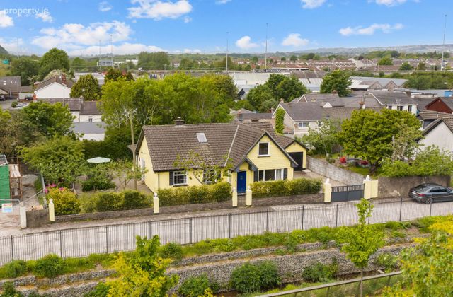 Sunnybrook, The Pond Bank, Church Street, Douglas, Co. Cork - Click to view photos
