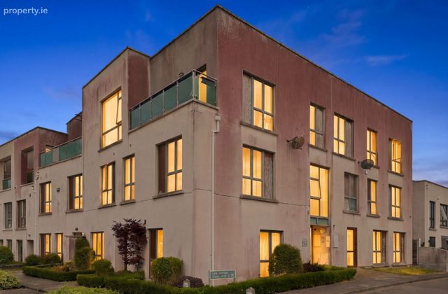 5 Lyons Lane, Newcastle, Co. Dublin - Click to view photos