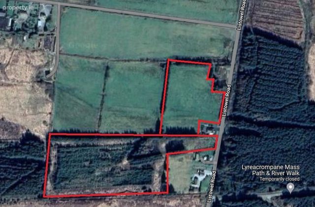 Carrigcannon, Lyracrompane, Co. Kerry, Lycracrumpane, Co. Kerry - Click to view photos