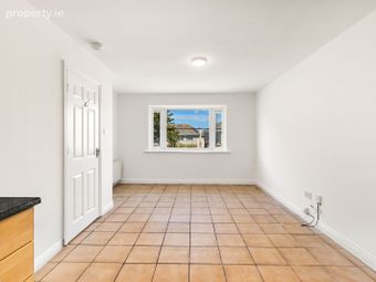18a Pembroke Grove, Pembroke Wood, Passage West, Co. Cork - Image 5