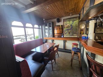 River Run Bar And Restaurant, Mountshannon, Co. Clare - Image 2