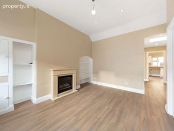 7 Albert Court East, Dublin 2, Grand Canal Dock, Dublin 2 - Image 4