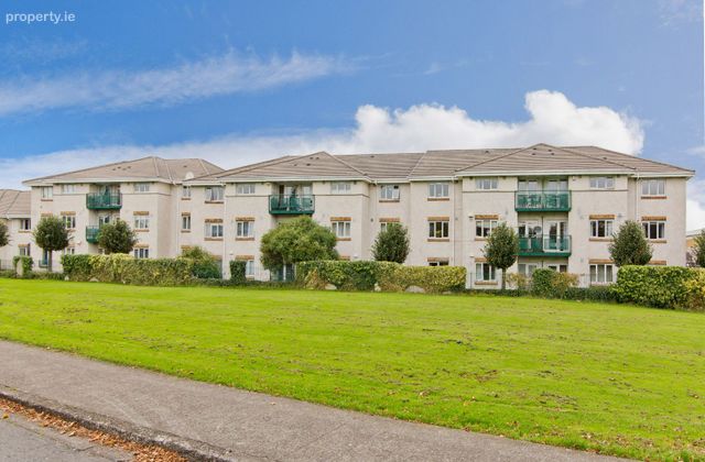 Apartment 52, Whitehall Square, Perrystown, Dublin 12 - Click to view photos
