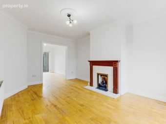 21 Bushfield Grove, Kingswood, Dublin 22 - Image 3