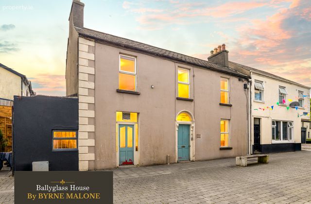 Ballyglass House, 1 George's Street, Newbridge, Co. Kildare, Newbridge, Co. Kildare - Click to view photos