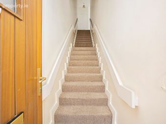 39 Rosse Court Terrace, Lucan, Co. Dublin - Image 3