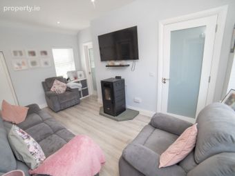 15 Rockview Terrace, Doneraile, Doneraile, Co. Cork - Image 3