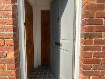 63 O'hanlon Park, Dundalk, Co. Louth - Image 2