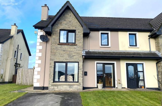 3 An Lag&aacute;n, Killylastin, Letterkenny, Co. Donegal - Click to view photos