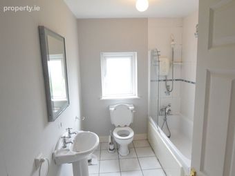 104 Clonlea, Mount Oval Village, Rochestown, Co. Cork - Image 4
