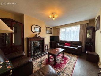 16 Pearse Park, Clonmel, Co. Tipperary, Clonmel, Co. Tipperary - Image 4