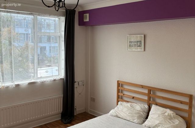 Abbey View, Monkstown, Kill O' The Grange, Co. Dublin - Click to view photos