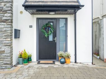 33 Blossom Hill, Broomfield Village, Midleton, Co. Cork - Image 2