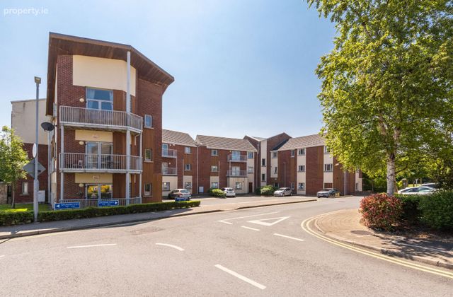 120 Grianan Fidh, Aiken's Village, Sandyford, Dublin 18 - Click to view photos