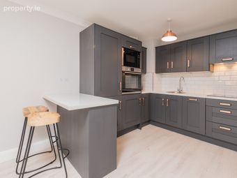 Apartment 10, 52 Mountjoy Square South, Dublin 1 - Image 2