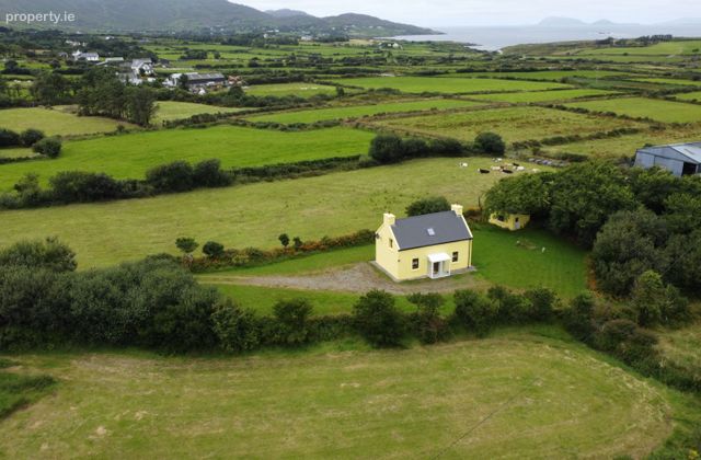 Inchinteskin, Eyeries, Beara, Co. Cork - Click to view photos